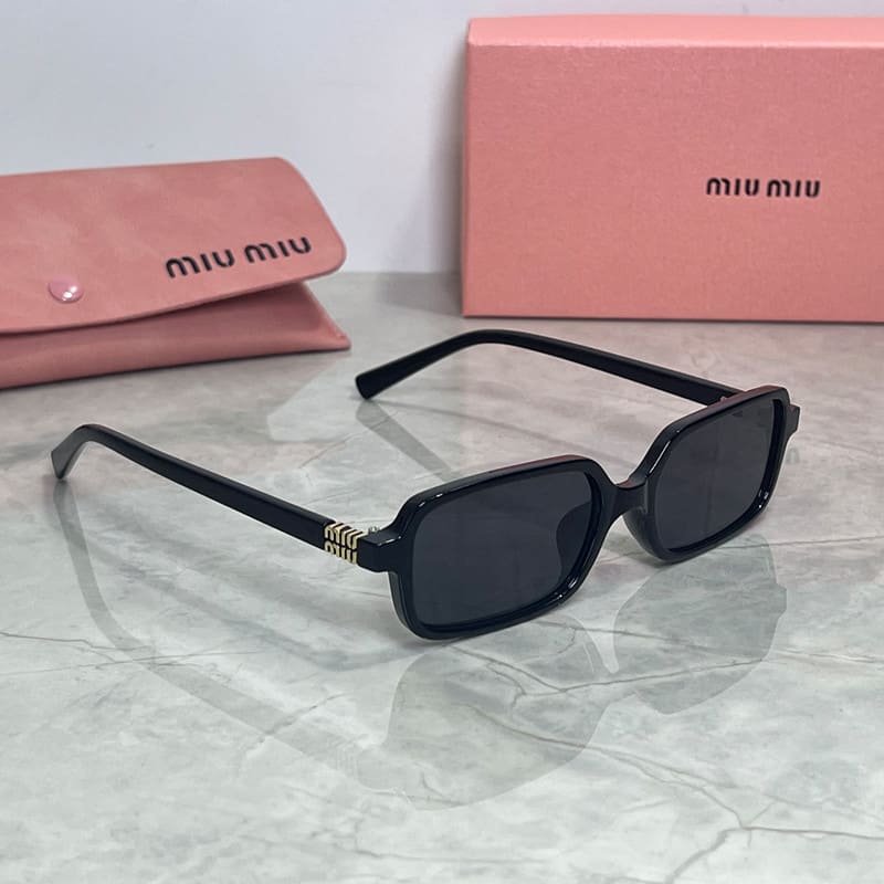 Óculos de Sol Feminino Pequeno Miu