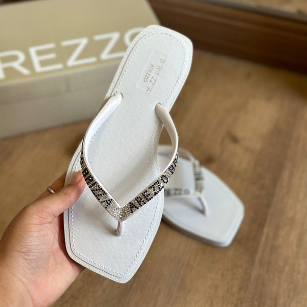 Chinelo de Dedo Arezzo Square Lettering Strass Z190270166