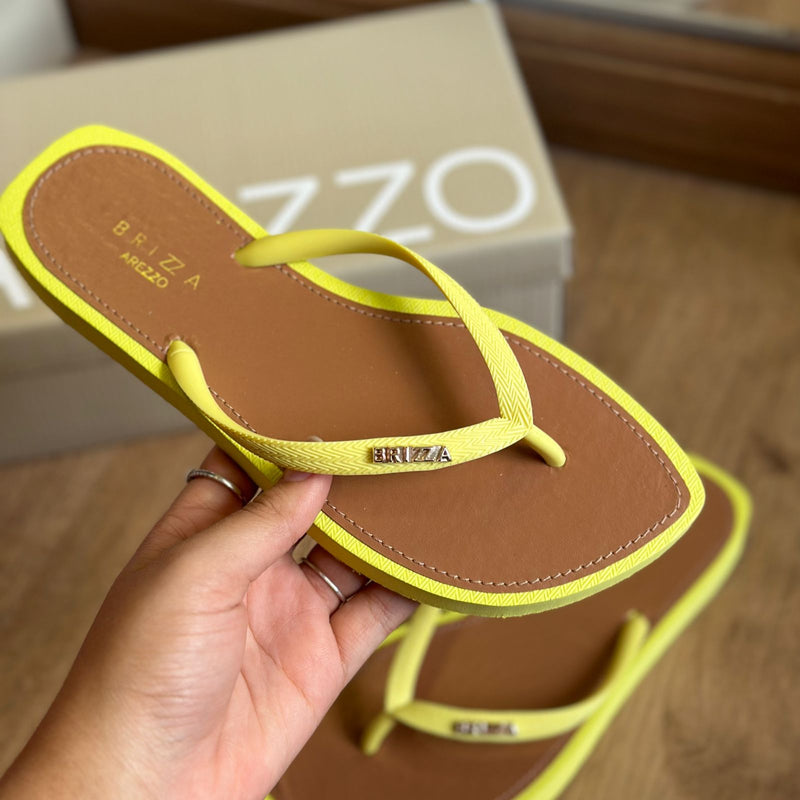 Chinelo de Dedo Arezzo Leaf Recouro Brizza Z190620002