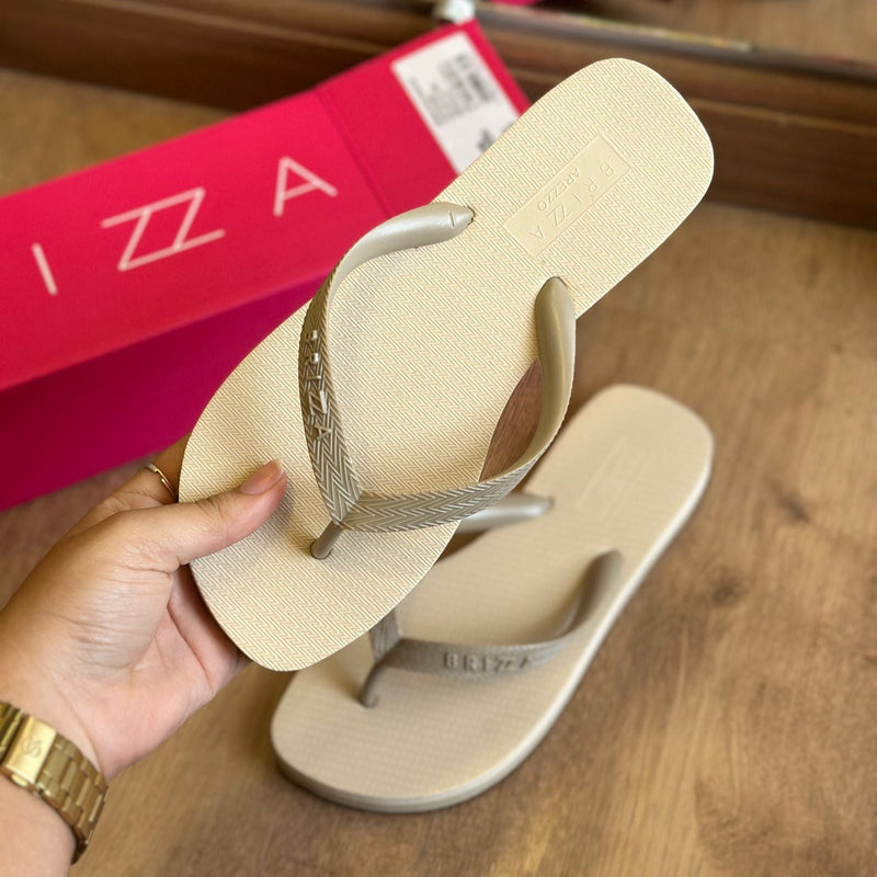 Chinelo de Dedo Arezzo Bicolor Roma Basics Z190350006