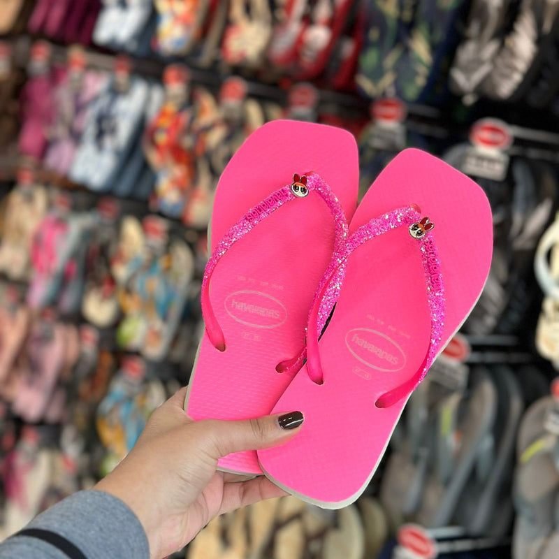 Havaianas Slim Square Glitter Neon + Pin Meninas Super Poderosas