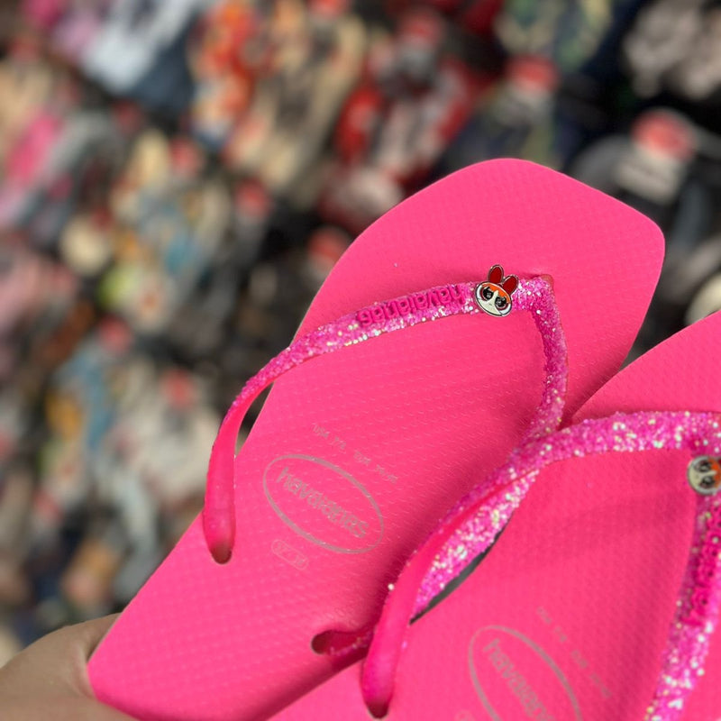 Havaianas Slim Square Glitter Neon + Pin Meninas Super Poderosas