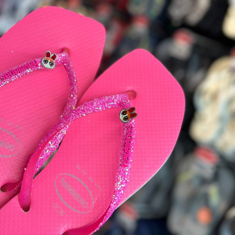 Havaianas Slim Square Glitter Neon + Pin Meninas Super Poderosas