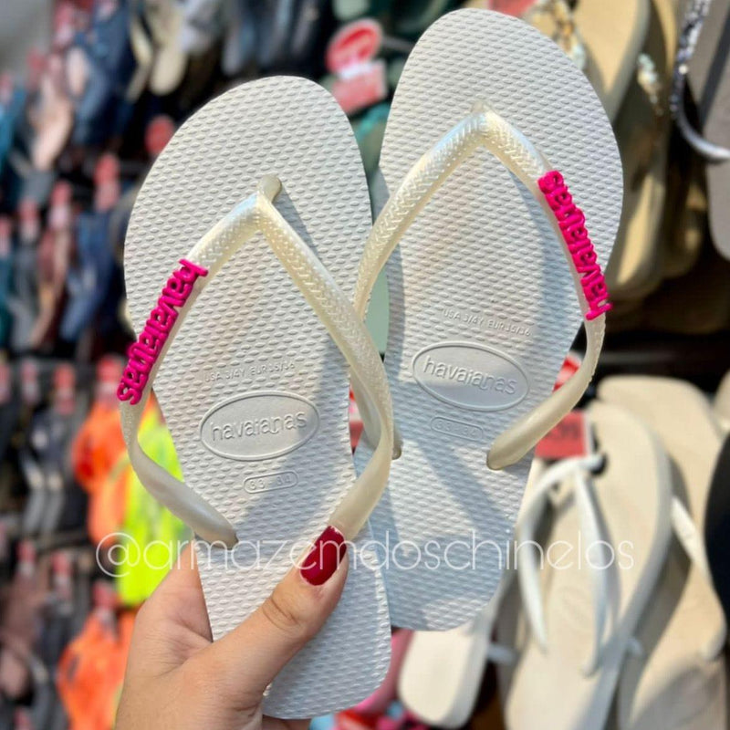 Havaianas Sllim (Branco) + Placa Logo