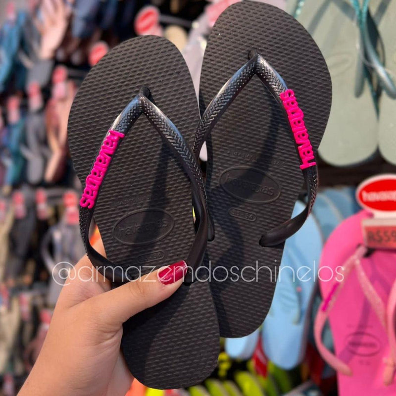 Havaianas Slim + Pingente Placa - (Preto)