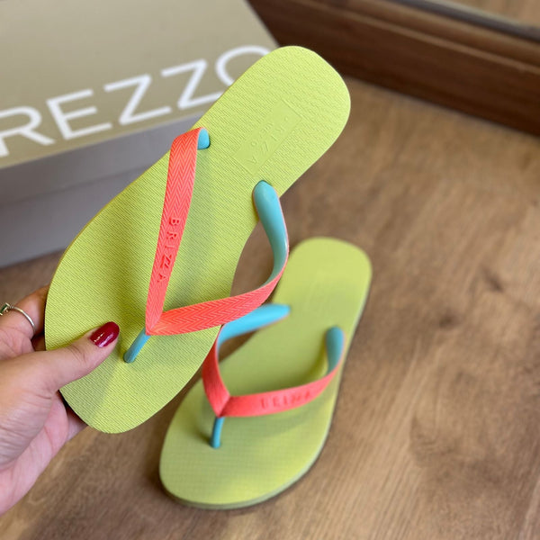 Chinelo de Dedo Arezzo Essential Brizza Z190260008