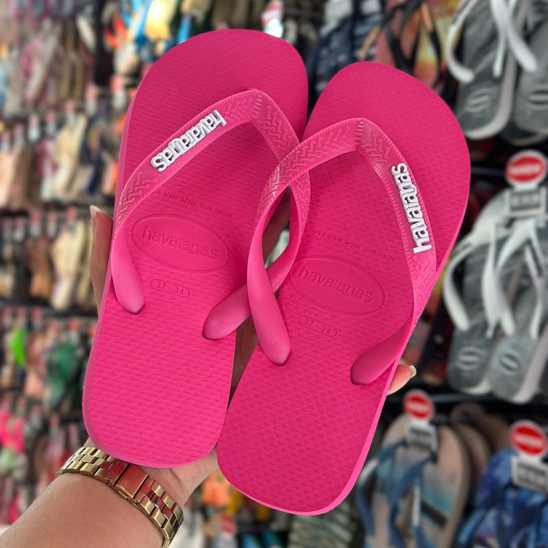 Havaianas Top + Pingente Placa