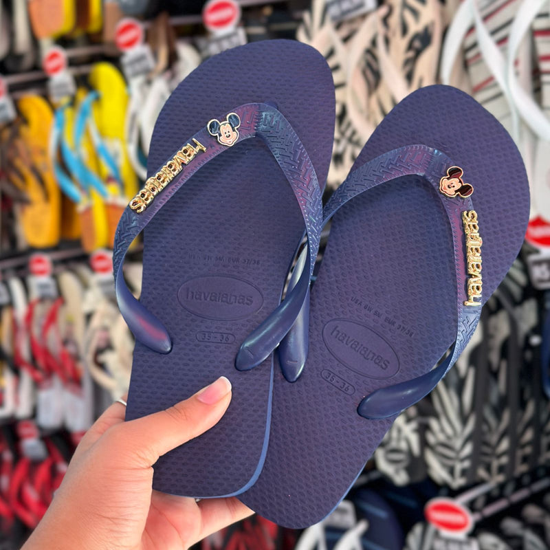 Havaianas Top + Placa Dourado + Pin Mickey